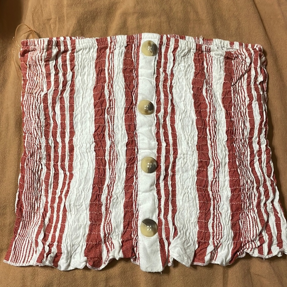 Daytrip strapless crop top
